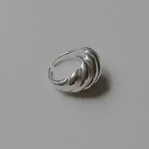 925실버 무스 웨이브 꽈배기 오픈링반지 통통 볼륨은반지 SR322 Mousse