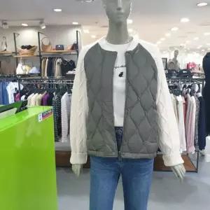 시슬리/애플아울렛/소매 니트 배색 구스다운 숏 패딩점퍼 SAPDC4261