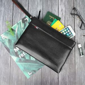 남성용 대형 클러치백 가죽 느낌 고급형 데일리 포멀룩 서류 수납형 스트랩 손가방