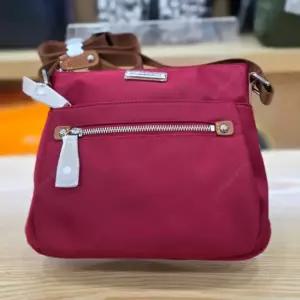 루이까스텔 여성 사각장식 나일론 웨빙 크로스백 7LEBG321R