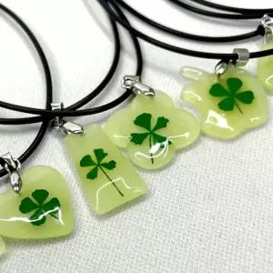 목걸이줄 가방액세서리네잎클로버키링 야간식별용키링 야광
