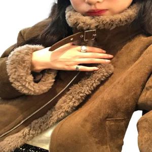 양털안감 페이크무스탕 하이넥 퍼카라 숏자켓