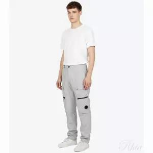 CP컴퍼니 마이크로랩스 카고 트랙 팬츠 16CMPA060A 006475G 913 마이크로 랩스