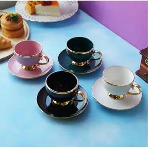 신혼 선물용 골드테두리 커피잔 2인세트 카페용품 카푸치노잔 찻잔