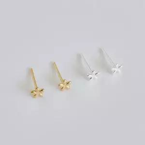 미니 모던 플라워 일상용 귀걸이 은침귀걸이 실버925귀걸이 귀걸이세트 데일리귀걸이