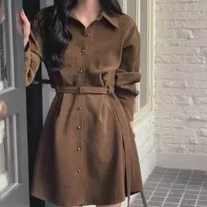 [아리엘스타일]스웨이드셔츠원피스 벨르플레어 모던카라 슈레뜨원피