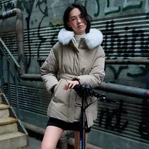 [케네스레이디][BYLYNN]폭스퍼 후드 구스다운 EDDJPK0400