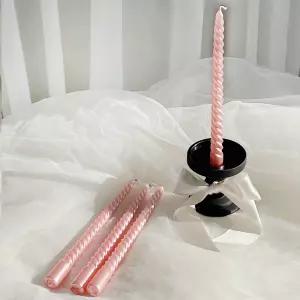 루엔캔들 25cm 트위스트 테이퍼 캔들 4P 메탈릭 핑크 양초 촛불 인테리어 테이블 소품