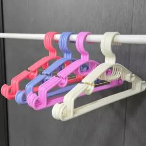 옷장정리 셔츠 자켓 코트 나시 플라스틱 옷걸이 5개 소프트옷걸이