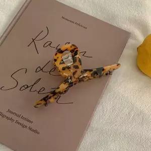 유니크 아세테이트 꼬임마블 반묶음 올림머리 집게핀 커피호피플라스틱 집게 감성 대형 심플 머리 가을 예