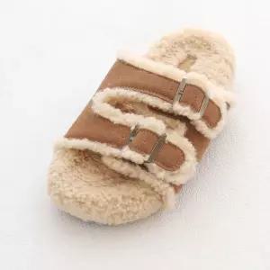 [롯데백화점]원더슈즈 브랜든 앤밀 뽀글이 털 슬리퍼 3CM JM-7366