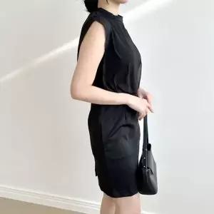 블랙 여성 원피스 프릴 H라인 슬림핏 하객룩 (KYR-WFH75AS)