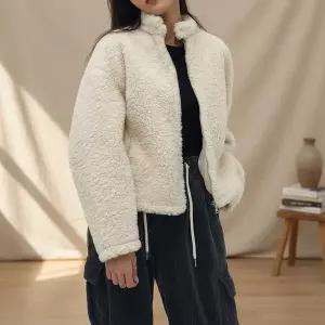 [하프클럽/셀러허브_여성트랜드패션]여성 양털집업 FW 단추 퍼자켓 차이나