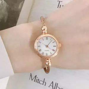 와이어 뱅글 여성 손목시계 로즈골드 로마숫자 심플한