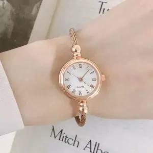 와이어 뱅글 여성 손목시계 로즈골드 로마숫자 심플한