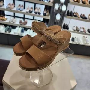 [엘칸토]엘칸토 HC10 여성웨지경량샌들베이지6cm LCWW47U52635 (40949020)