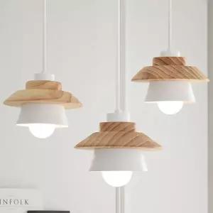 아델라 우드 조명