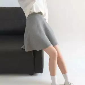[하프클럽/]여성용 심플 하이웨이스트 플레어 스커트 데일리 스타일