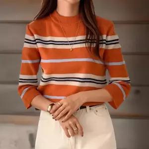 여성 모크넥 컬러 배색 스트라이프 7부 루즈핏 가을 니트