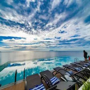 [저녁출발][부산출발/증편] 다낭 에어텔 / 3박5일 / 티엠에스 럭셔리 호텔 / 에어부산