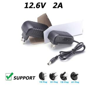 12.6V 2A 리튬 배터리 충전기 휴대용 충전기 DC 5.5*2.1-2.5MM 케이블 1m 110-220V 리튬 이온 배터리 벽 충