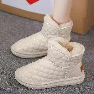 BUyuS 여성 겨울 따뜻한 체크패턴 털안감 유광 부츠 LK-U185  buyus 굿딜 브이숍 illo001