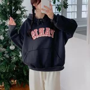[하프클럽/]여자 부클 레터링 캥거루포켓 박시 속기모 후드 티셔츠