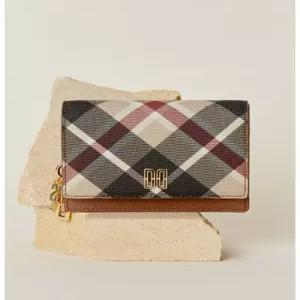 닥스 액세서리 여성 25SS [스테디셀러]브라운 체크배색 소가죽 중지갑 WCWA5E745W2