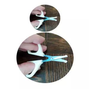 코털을 관리할때 사용하는 미니 가위 X 2개입남성 휴대용 정리 콧털 콧털용 깍이