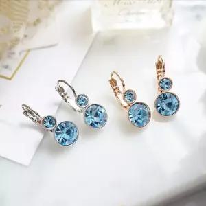 오스트리아 크리스탈크리스탈 투써클 고리귀걸이-아쿠아