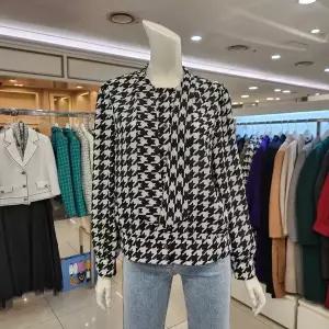 [베스띠벨리]하운드투스타이블라우스BKBAB1406BKP_BP