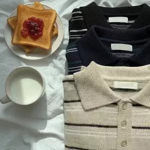 핫핑 [여리무드/간절기템] 포듀이 루즈핏 스트라이프 배색 카라넥 긴팔니트티