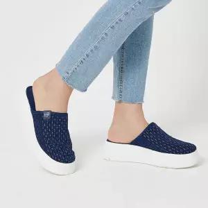 리치앤썬 여성 통기성좋은 앞막힌 키높이 통굽(5cm) 사무실 슬리퍼 실내화 블로퍼 2133512 J