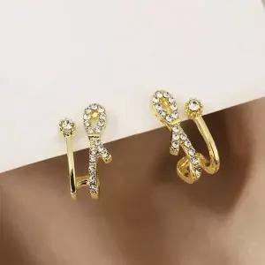 [하프클럽/]블링썸큐빅귀걸이 심플 리본큐빅귀걸이(골드) 데일리