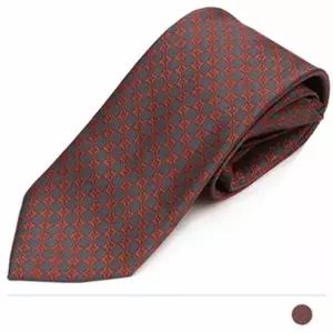 기본 정장 남자친구 도트 사무실 면접 초년생 직장인