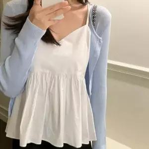 [의류] 시원한 민소매 티셔츠 우아한 프릴 디자인 여리여리한 어깨 스트랩 가볍고 산뜻한 패션 블라우스