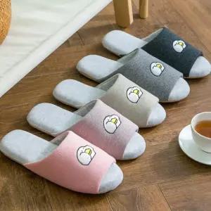 [라일리] Rly 사계절 캐릭터 실내 슬리퍼 거실용 편안한 실내화