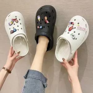 여성용 실내 슬리퍼 거실용 아쿠아샌들 사계절 착용 가능 아쿠아슬리퍼 여름슬리퍼