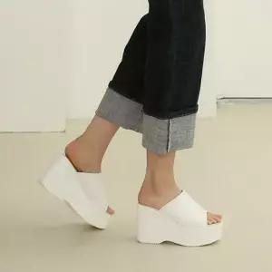 국내제작 오픈토 플랫폼 웨지아웃솔 쿠션 경량 데일리 힐슬리퍼 6SS 플랫폼굽 웨지힐