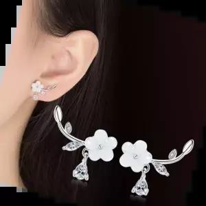 원석주얼리 TBZ 자개 보석 귀걸이 귀고리 매화 지르코니아 봄 S925