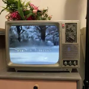 레트로 티비 카메라 세트 캠 카페 빈티지샵 아날로그 재생 텔레비 감성 디카