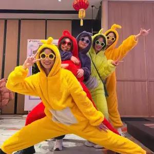 텔레토비 잠옷 브이넥 파자마 점프슈트 극세사 반팔