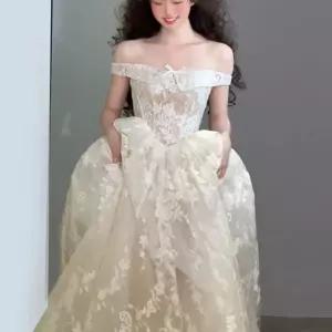 오아픽 11번가 빈티지 스튜디오 오프숄더 웨딩드레스 야외촬영 레이스