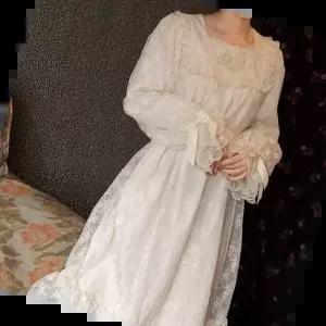 복고풍의상 TBZ 크림 스퀘어넥 리본 플라워 프릴 원피스 경성의상