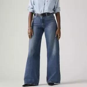 리바이스 여성 94 배기 와이드 레그 진 0041GN