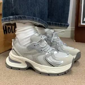 덴하트 필수템 데일리 빈티지 운동화 여성 어글리슈즈 메쉬 슬리퍼 아쿠아슈즈