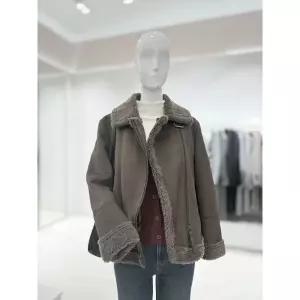 [롯데백화점]SOUP 스웨이드 하이넥 인조무스탕  SBBMU901C