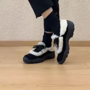 여성용 캔버스화 슈즈 키높이 기모 털가보시 라운드 스트랩 다크 플랩 ST5