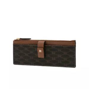 헤지스 액세서리 여성 25SS 브라운 로고패턴 가죽 장지갑 WIWA5E801W2