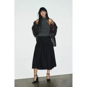 ZARA 플리츠 미디 스커트 - 블랙 {QHJ}